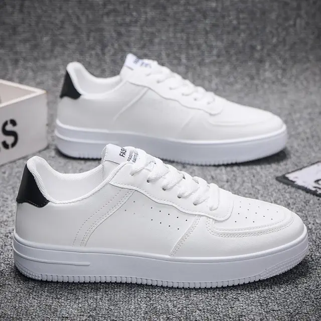 Venda quente superfície de rede masculina moda tênis respirável moda casual sapatos de placa força aérea pequenos sapatos brancos sapatos masculinos